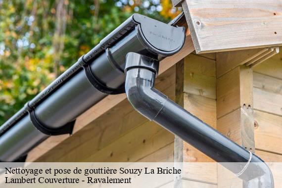 Nettoyage et pose de gouttière  souzy-la-briche-91580 Lambert Couverture - Ravalement